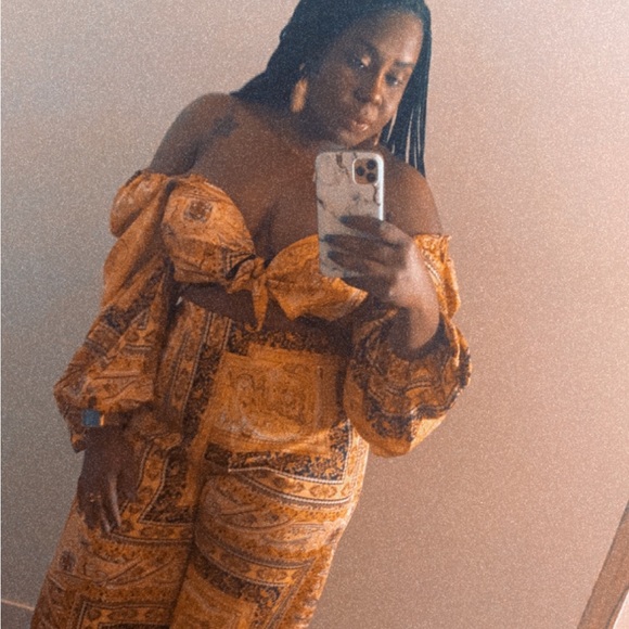 2pc Set - Picture 2 of 2